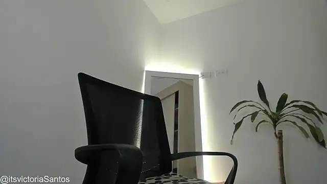 Victoriasant online show from 14, 4, 2026