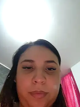 Snapshot of LizzRouse chatting on 26, 10, 2025 LizzRouse online show from 26, 10, 2025