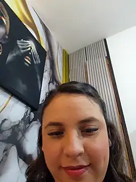 Snapshot of LizzRouse chatting on 27, 10, 2025 LizzRouse online show from 27, 10, 2025