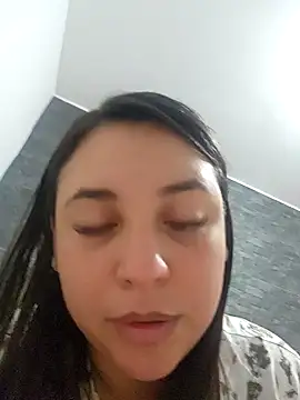 Snapshot of LizzRouse chatting on 1, 11, 2025 LizzRouse online show from 1, 11, 2025