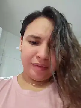 Snapshot of LizzRouse chatting on 15, 11, 2025 LizzRouse online show from 15, 11, 2025