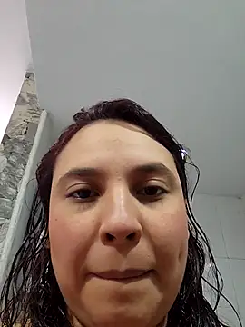 Snapshot of LizzRouse chatting on 2, 12, 2025 LizzRouse online show from 2, 12, 2025