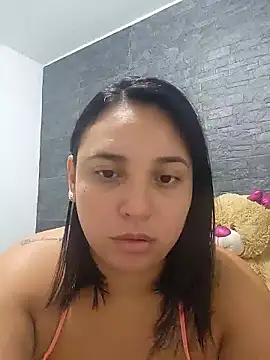 Snapshot of LizzRouse chatting on 12, 1, 2026 LizzRouse online show from 12, 1, 2026