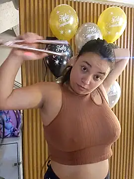 Snapshot of LizzRouse chatting on 16, 2, 2026 LizzRouse online show from 16, 2, 2026