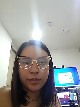 Snapshot of LizzRouse chatting on 23, 2, 2026 LizzRouse online show from 23, 2, 2026