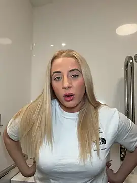 Strongqueen online show from 18, 4, 2026