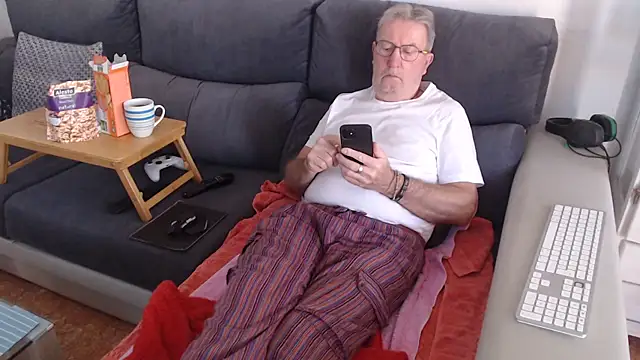 Nudelschwanz online show from 7, 2, 2025