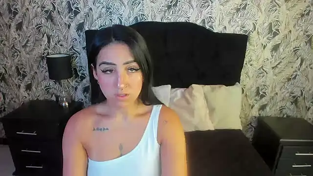 Isa And Natasha online show from 16, 4, 2026