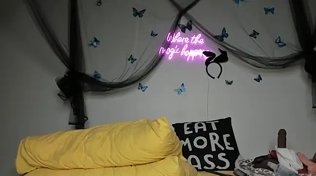 Snapshot of ThickAssRena chatting on 11, 2, 2025 ThickAssRena online show from 11, 2, 2025