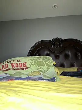 Snapshot of ThickAssRena chatting on 23, 12, 2025 ThickAssRena online show from 23, 12, 2025