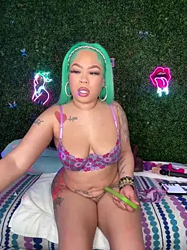 Snapshot of ThickAssRena chatting on 22, 2, 2026 ThickAssRena online show from 22, 2, 2026