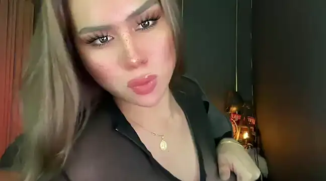 Snapshot of Mistress_supreme chatting on 8, 1, 2025 Mistress supreme online show from 8, 1, 2025