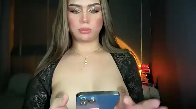 Snapshot of Mistress_supreme chatting on 12, 1, 2025 Mistress supreme online show from 12, 1, 2025