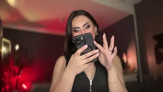 Snapshot of Mistress_supreme chatting on 19, 9, 2025 Mistress supreme online show from 19, 9, 2025