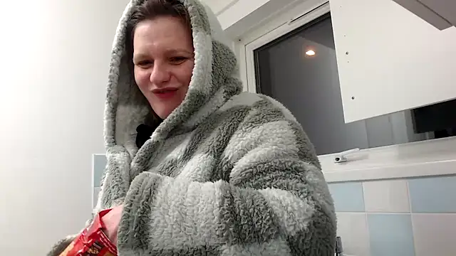 samanthaalice online show from 10, 2, 2025