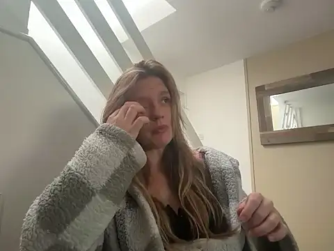 samanthaalice online show from 15, 9, 2025