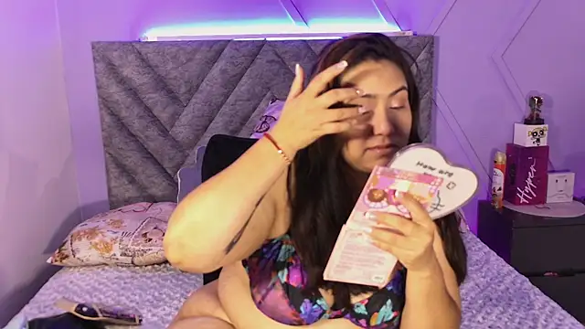 emmajohnss online show from 22, 11, 2025