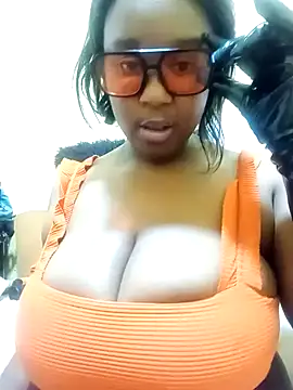 Snapshot of HotAFRICANBEAUTY chatting on 29, 12, 2024 HotAFRICANBEAUTY online show from 29, 12, 2024