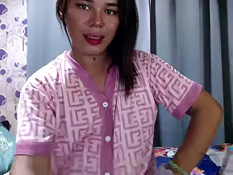 Ts-Glamourosa online show from 17, 5, 2026