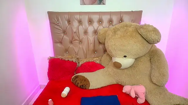 Snapshot of Ginna_doll chatting on 2, 3, 2025 Ginna doll online show from 2, 3, 2025