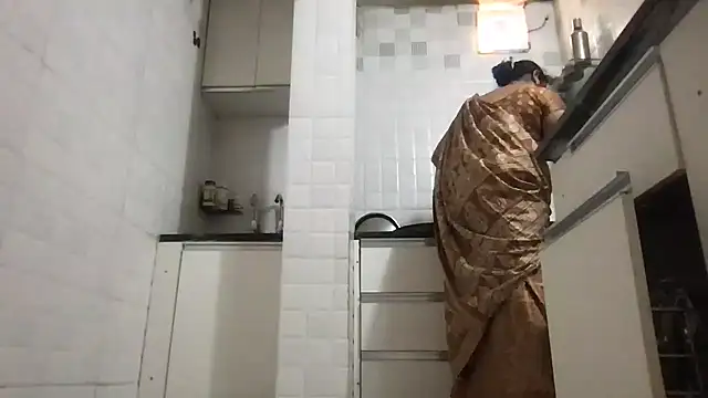 Snapshot of Riyasingh9 chatting on 6, 3, 2026 Riyasingh9 online show from 6, 3, 2026