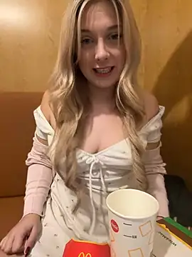 CherryAuroraa online show from 19, 12, 2024