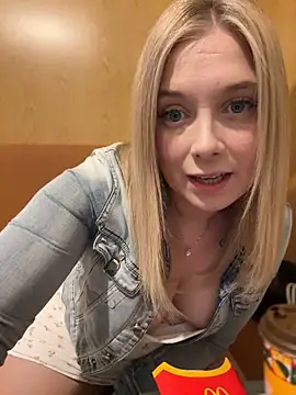 CherryAuroraa online show from 9, 1, 2025