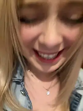 CherryAuroraa online show from 10, 1, 2025