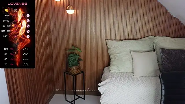 Snapshot of AmelieAxie chatting on 22, 2, 2025 AmelieAxie online show from 22, 2, 2025