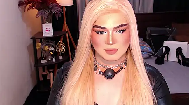 Snapshot of Bitch_Fowler69 chatting on 12, 12, 2024 Bitch Fowler69 online show from 12, 12, 2024