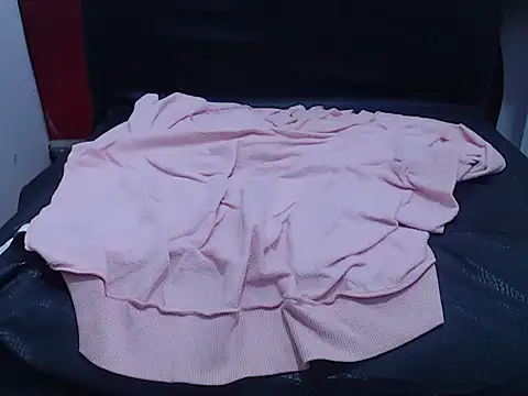 Laura hottt online show from 26, 10, 2025