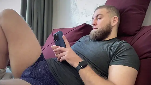 Bear bear  online show from 23, 3, 2025