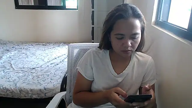 xTheLastVIRGINx online show from 2, 10, 2025