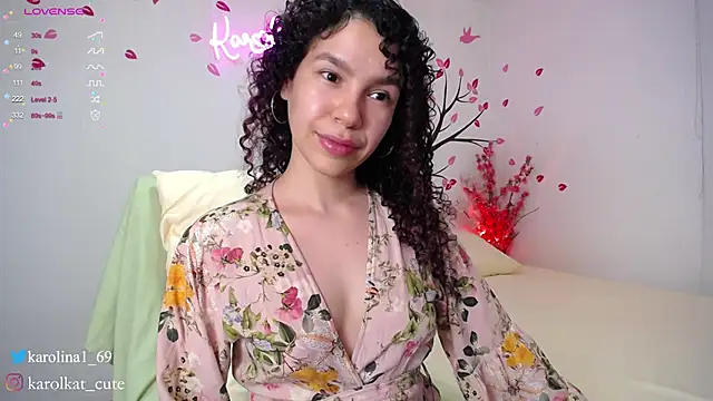 Karolina 1 online show from 27, 2, 2025