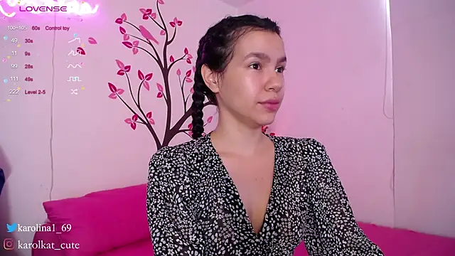 Karolina 1 online show from 15, 3, 2025