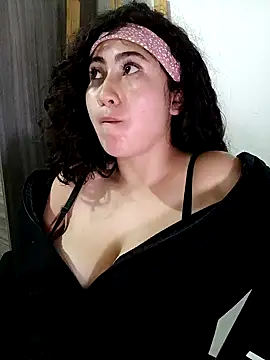 Snapshot of francesca_baker1007 chatting on 2, 2, 2025 francesca baker1007 online show from 2, 2, 2025