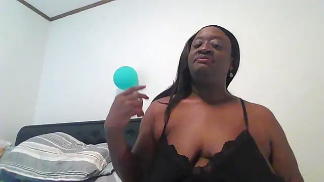 Snapshot of Katiefyi chatting on 21, 4, 2026 Katiefyi online show from 21, 4, 2026