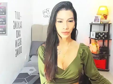 Trixie Mattel21 online show from 25, 3, 2026