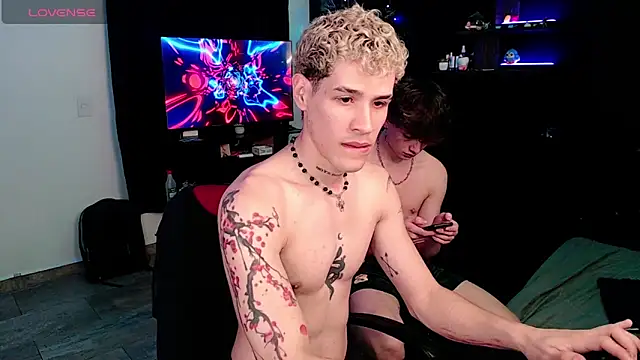 Snapshot of andybxby chatting on 9, 1, 2025 andybxby online show from 9, 1, 2025