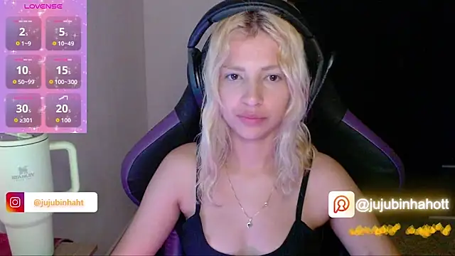 Snapshot of jujubinhahot chatting on 3, 10, 2025 jujubinhahot online show from 3, 10, 2025