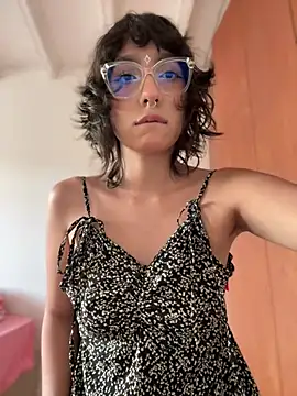 aurora xoxo online show from 10, 7, 2026