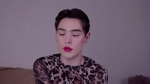 Snapshot of RobbyCharming chatting on 4, 7, 2026 RobbyCharming online show from 4, 7, 2026