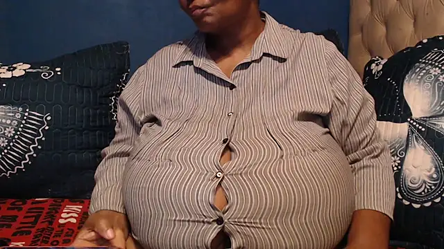 CUTEFIRMMELONSS online show from 22, 2, 2026