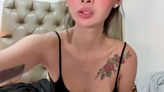 ehotlovea  online show from 24, 3, 2026