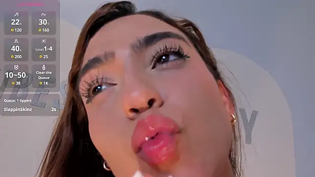 Snapshot of MariamRivera_ chatting on 26, 2, 2025 MariamRivera  online show from 26, 2, 2025