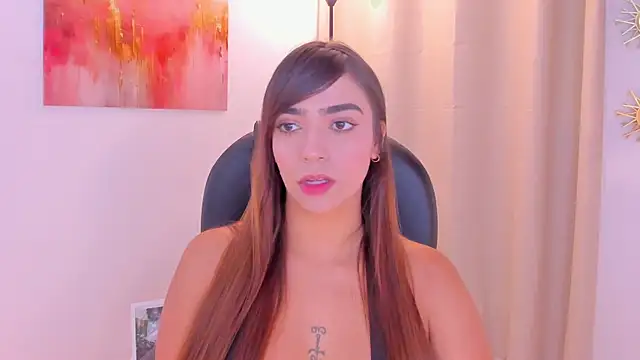 Snapshot of MariamRivera_ chatting on 4, 3, 2026 MariamRivera online show from 4, 3, 2026