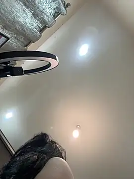 Snapshot of Samira30 chatting on 18, 2, 2026 Samira30 online show from 18, 2, 2026