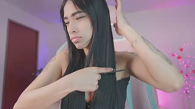 driana hoffman online show from 5, 11, 2025