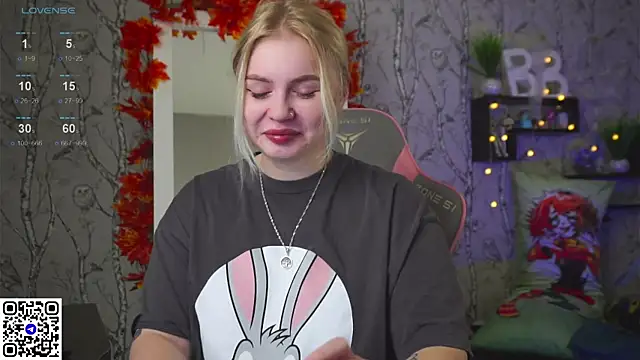 Moon Valkyrie online show from 14, 10, 2025