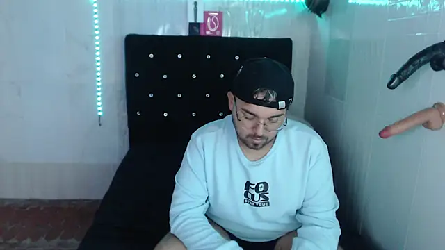 Jeilou online show from 11, 7, 2026